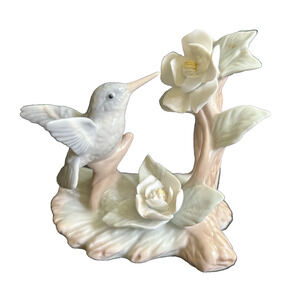 Vintage Otigari Porcelain Hummingbird With Flowers Figurine Art 4" x 4"